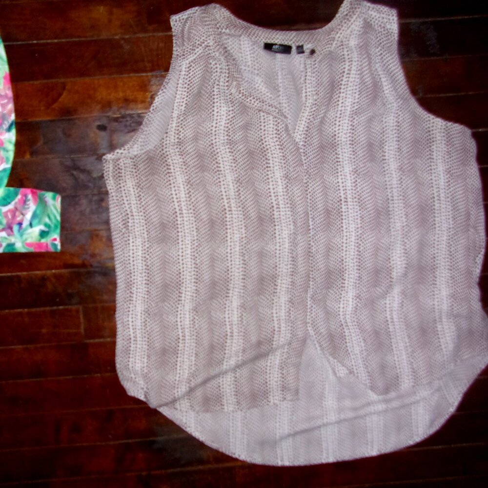 🍋‍🟩 size extra large womens shirt blouse top white brown print tank top